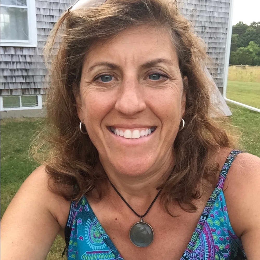 Meet your Posher, Pamela